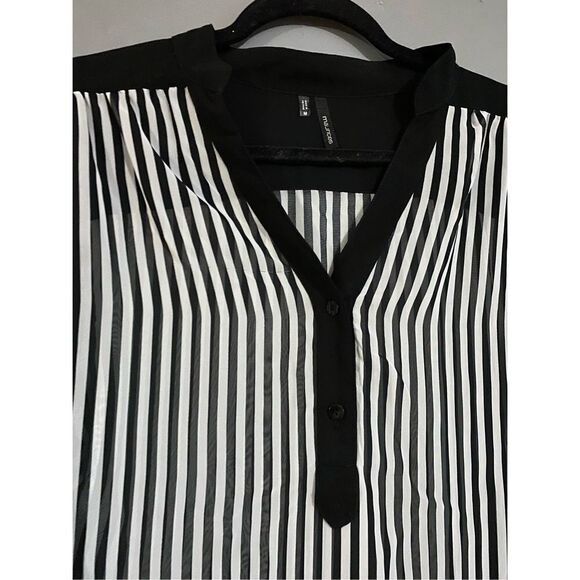 Maurices Black And White Striped Print Toll Tab Sleeve Half Button Shirt M - Picture 4 of 7